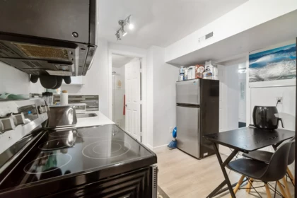 Primary Bedroom Photo of 309 Gloucester Court, Coquitlam, BC