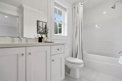Powder Room Photo of 927 163 Street, Surrey, BC