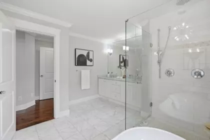 Walk-In Closet Photo of 927 163 Street, Surrey, BC
