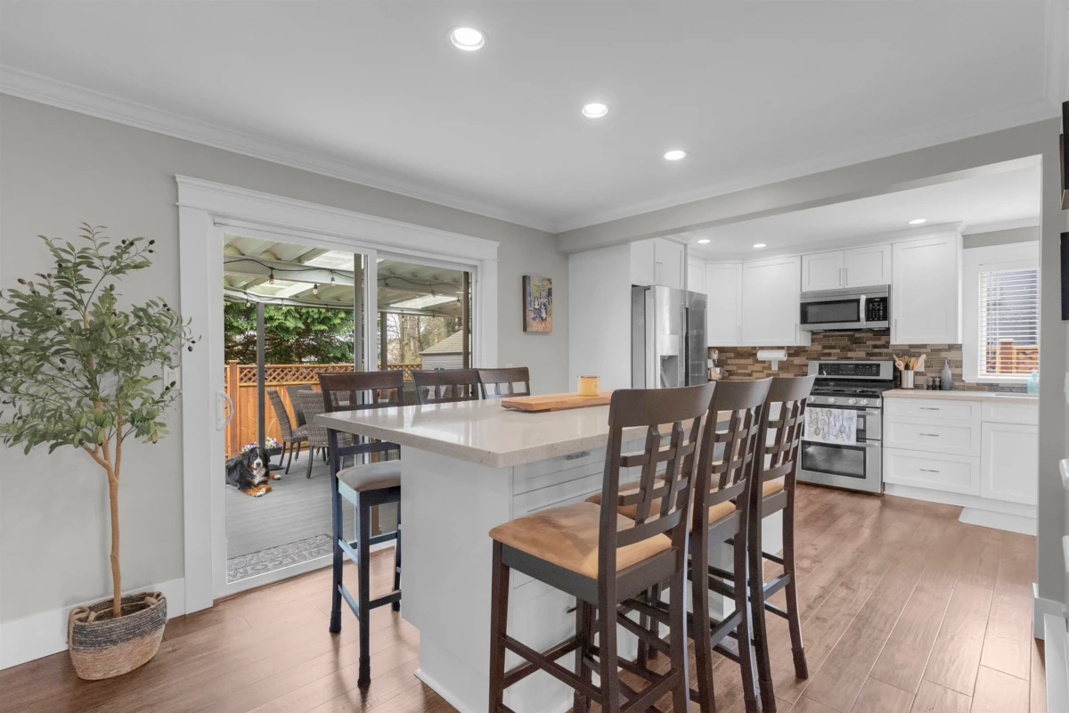 Dining Area Photo of 8168 132a Street, Surrey, BC