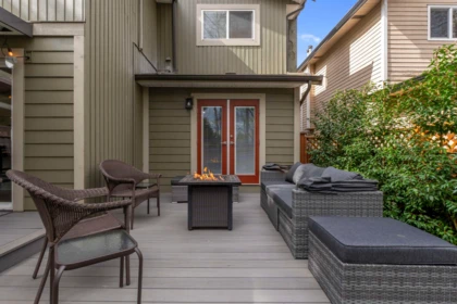 Hallway Photo of 8168 132a Street, Surrey, BC