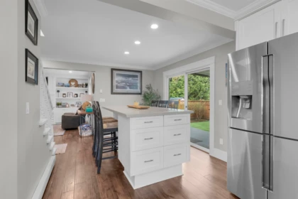 Kitchen Photo of 8168 132a Street, Surrey, BC