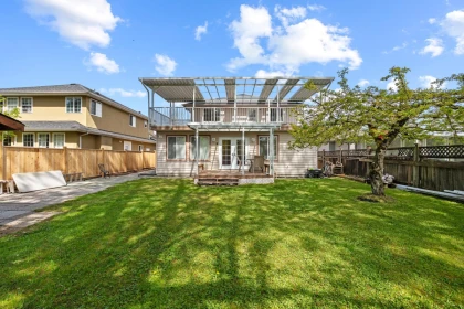Backyard Photo of 15488 108a Avenue, Surrey, BC