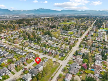 Hot Tub / Spa Photo of 15488 108a Avenue, Surrey, BC
