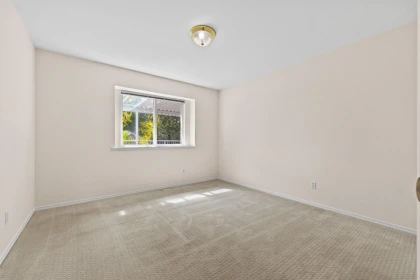 Office / Den Photo of 15488 108a Avenue, Surrey, BC