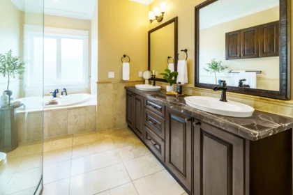 Laundry Room Photo of 841 Rochester Avenue, Coquitlam, BC