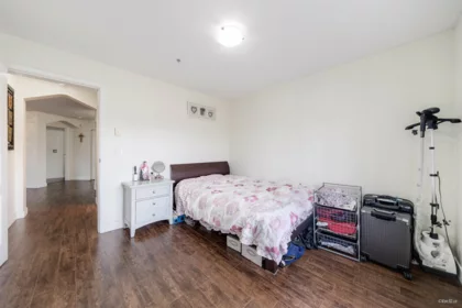 Loft / Bonus Room Photo of 204 19528 Fraser Highway, Surrey, BC