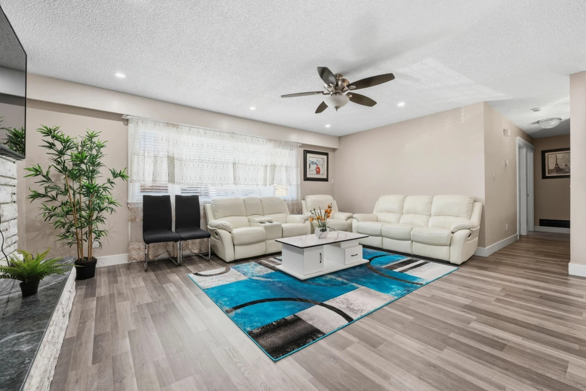 Dining Area Photo of 9112 147 Street, Surrey, BC