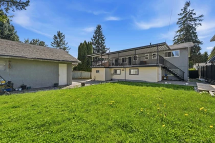 Garden / Landscaping Photo of 9112 147 Street, Surrey, BC