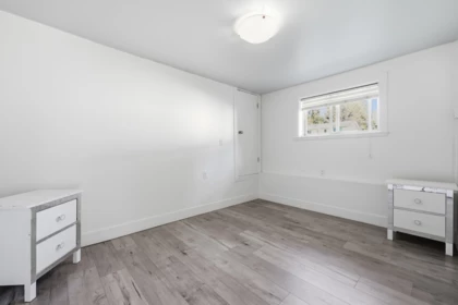 Hallway Photo of 9112 147 Street, Surrey, BC