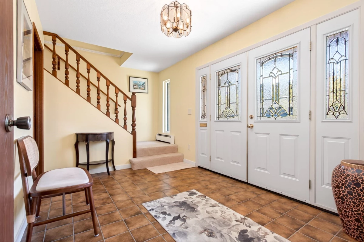 Dining Area Photo of 1558 Glen Abbey Drive, Burnaby, BC