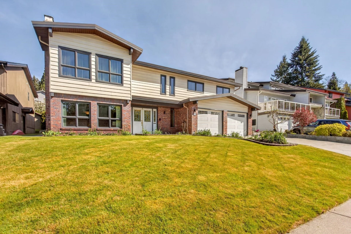 Living Room Photo of 1558 Glen Abbey Drive, Burnaby, BC