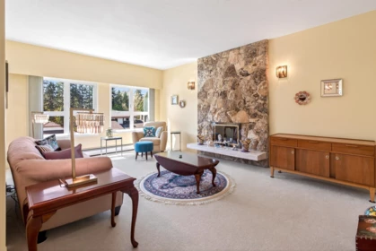 Breakfast Nook Photo of 1558 Glen Abbey Drive, Burnaby, BC