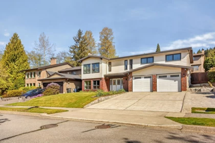 Family Room Photo of 1558 Glen Abbey Drive, Burnaby, BC