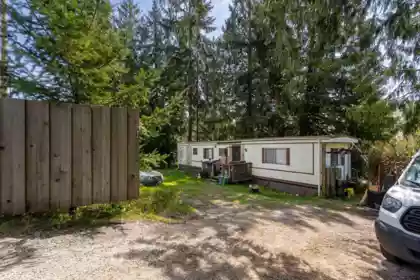 Swimming Pool Photo of 1010 Joe Road, Roberts Creek, BC