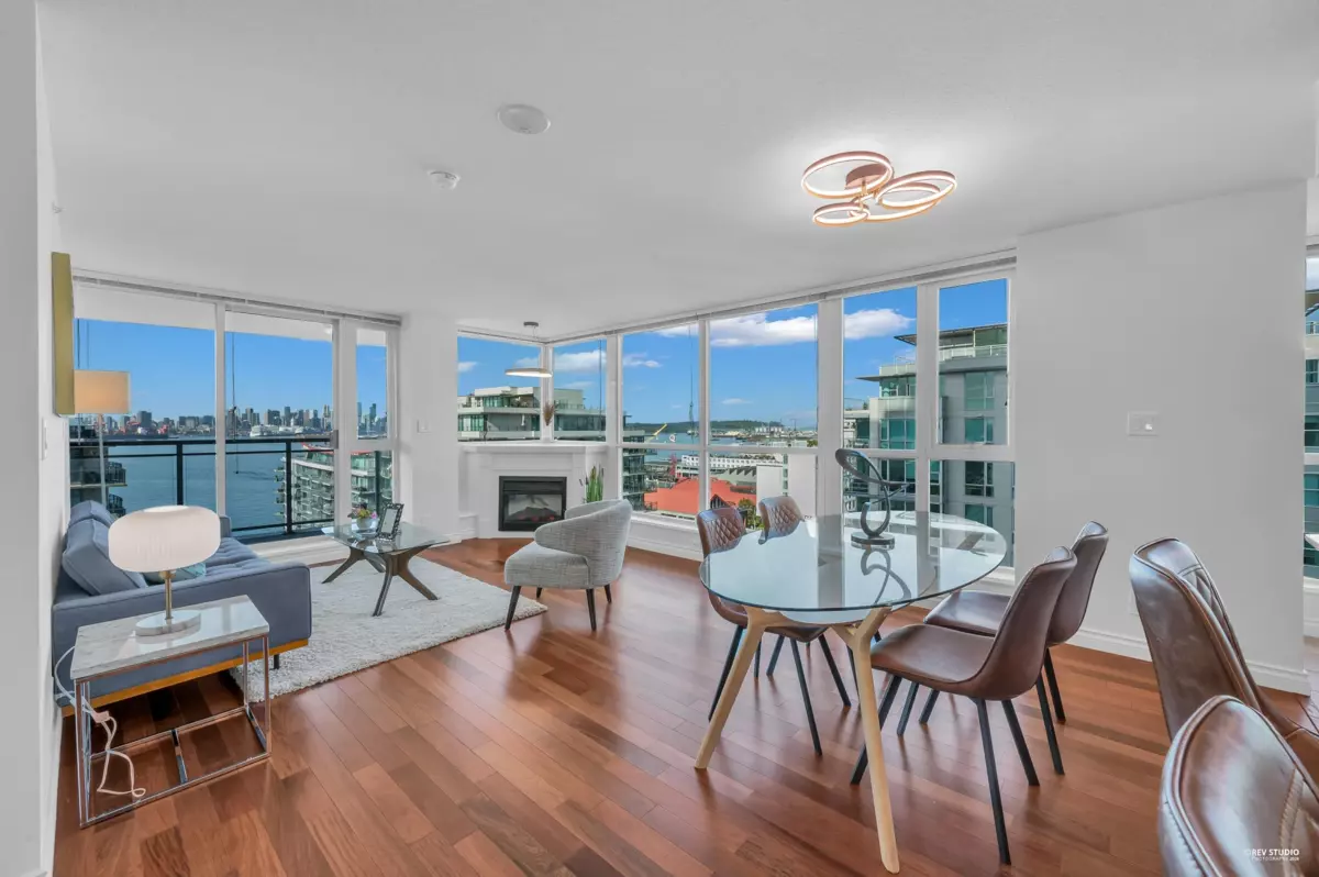 Living Room Photo of 1206 188 E Esplanade, North Vancouver, BC