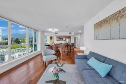 Breakfast Nook Photo of 1206 188 E Esplanade, North Vancouver, BC