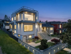 2796 E 4th Avenue, Vancouver, BC