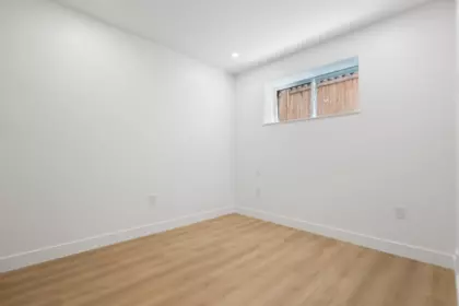 Hot Tub / Spa Photo of 2 3637 E 46th Avenue, Vancouver, BC