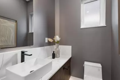 Laundry Room Photo of 2 3637 E 46th Avenue, Vancouver, BC