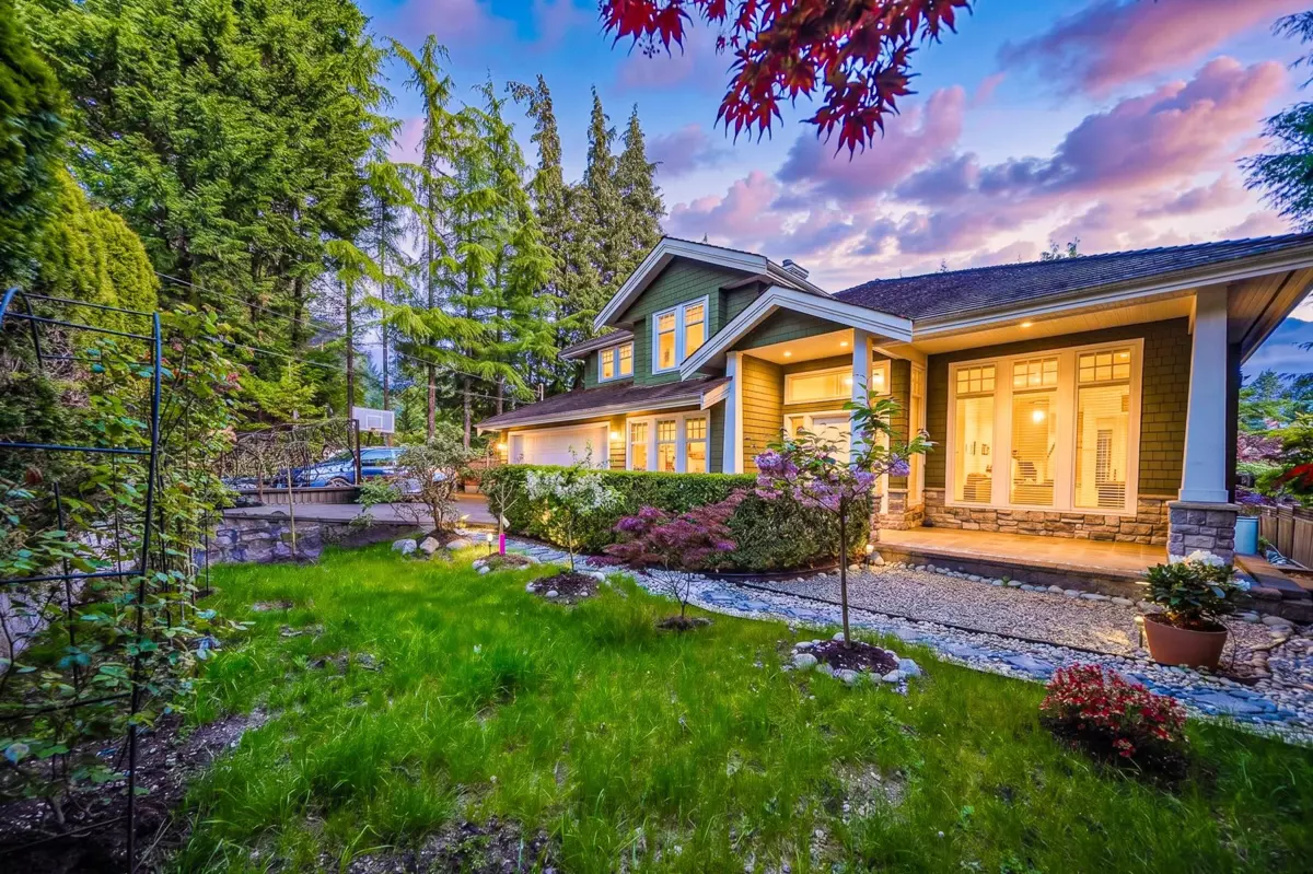Exterior Rear Photo of 550 Keith Road, West Vancouver, BC