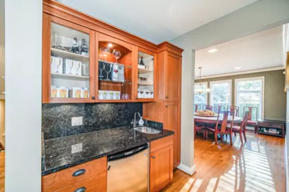 Breakfast Nook Photo of 550 Keith Road, West Vancouver, BC