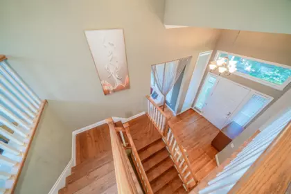 Mudroom Photo of 550 Keith Road, West Vancouver, BC
