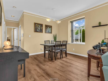 Kitchen Island Photo of 5323 Dumfries Street, Vancouver, BC