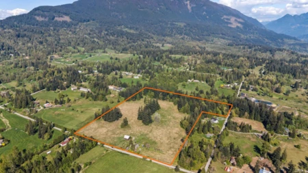 4888 Haley Road, Ryder Lake, BC, Ryder Lake — Single Family Residence for sale