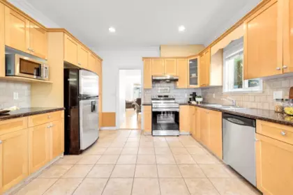 Primary Bedroom Photo of 6591 Winch Street, Burnaby, BC
