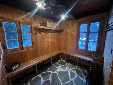 Entry Foyer Photo of 20760 Mount Klaudt Road, Mission, BC