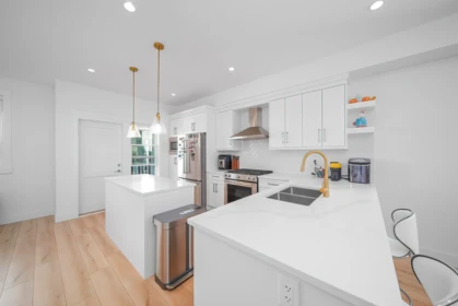 Guest Bathroom Photo of 26 9762 182a Street, Surrey, BC