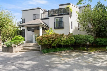 Backyard Photo of 311 2401 Hawthorne Avenue, Port Coquitlam, BC