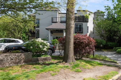 Garden / Landscaping Photo of 311 2401 Hawthorne Avenue, Port Coquitlam, BC