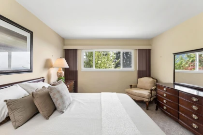 Office / Den Photo of 606 Hawstead Place, West Vancouver, BC