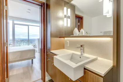 Powder Room Photo of 3904 13495 Central Avenue, Surrey, BC
