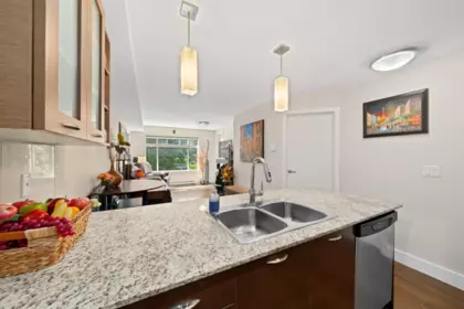Kitchen Island Photo of 327 2233 Mckenzie Road, Abbotsford, BC