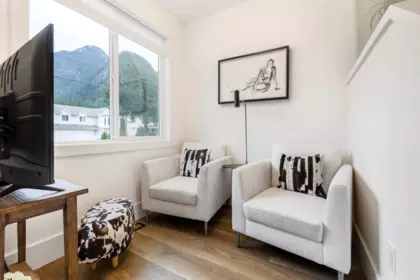 63711 Rosewood Avenue, Hope, BC, Hope — Single Family Residence for sale