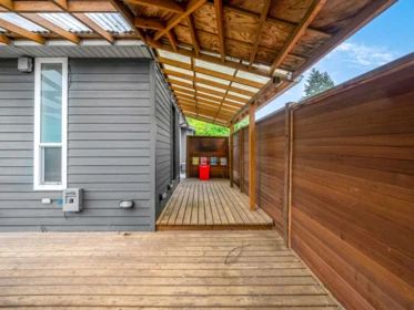 Front Yard Photo of 20984 118 Avenue, Maple Ridge, BC