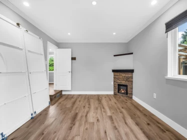 Guest Bathroom Photo of 20984 118 Avenue, Maple Ridge, BC