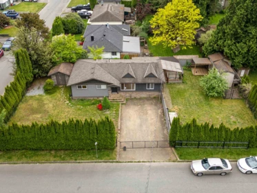 Hot Tub / Spa Photo of 20984 118 Avenue, Maple Ridge, BC