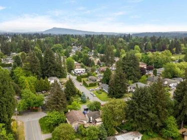 Neighborhood Park Photo Near 20984 118 Avenue, Maple Ridge, BC