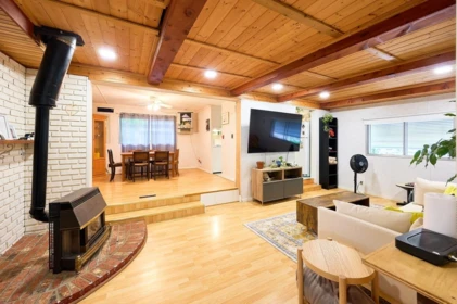Breakfast Nook Photo of 2213 Crystal Court, Abbotsford, BC