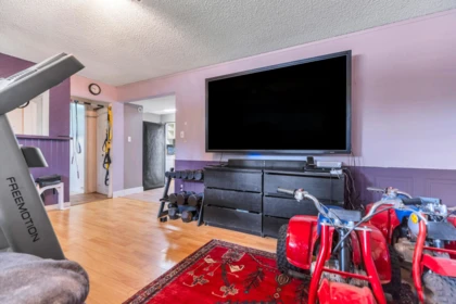 Entry Foyer Photo of 1231 Prairie Avenue, Port Coquitlam, BC