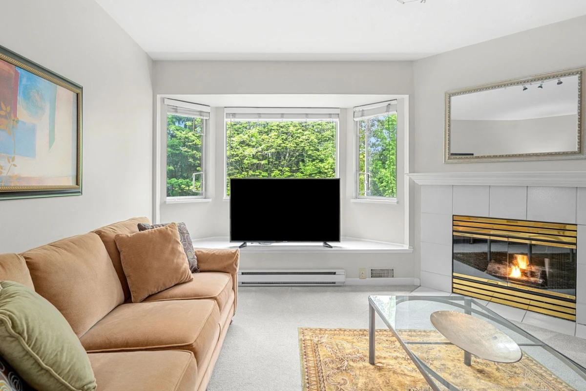 Dining Area Photo of 409 3738 Norfolk Street, Burnaby, BC