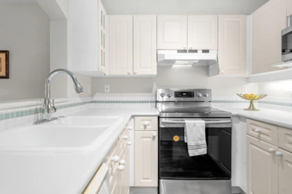 Guest Bathroom Photo of 409 3738 Norfolk Street, Burnaby, BC