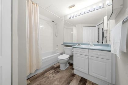 Hallway Photo of 409 3738 Norfolk Street, Burnaby, BC