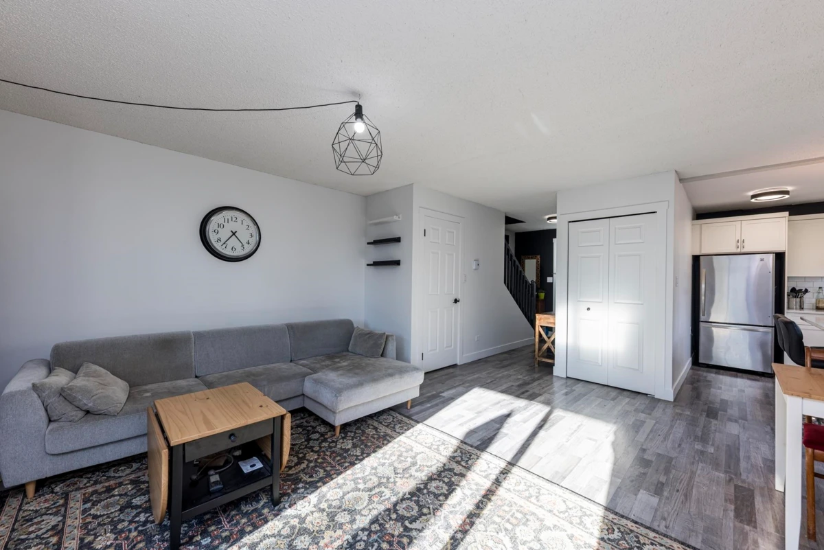 Dining Area Photo of 3132 Lonsdale Avenue, North Vancouver, BC