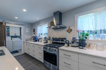 Breakfast Nook Photo of 41756 Government Road, Squamish, BC