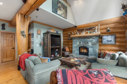 Breakfast Nook Photo of 7270 Spruce Grove Circle, Whistler, BC